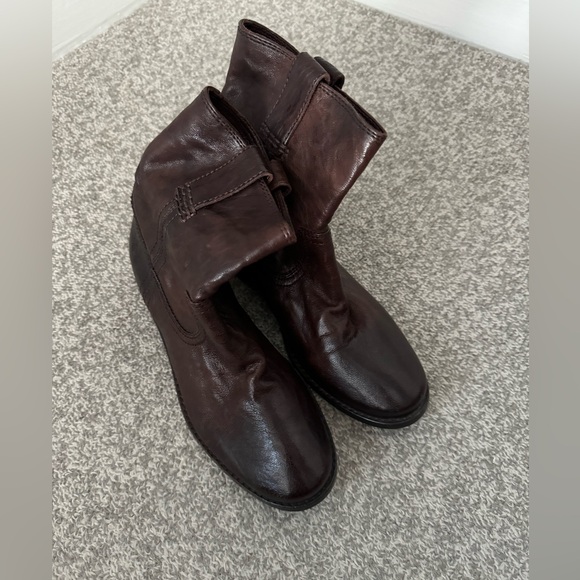 NWOT - FRYE brown leather shoe boots - Picture 1 of 3